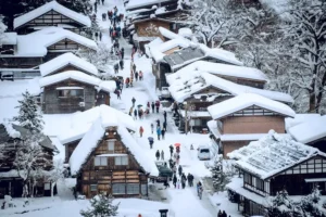 Shirakawa-go – ngôi làng cổ có những ngôi nhà mái tranh truyền thống