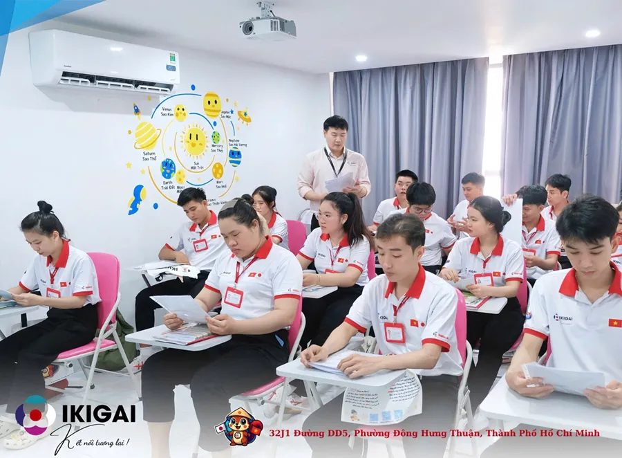 Nên học tiếng Nhật ở trung tâm hay tự học