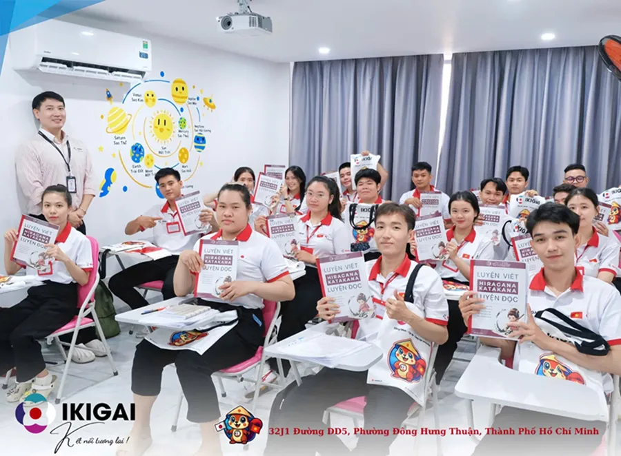 Nên học tiếng Nhật ở trung tâm hay tự học