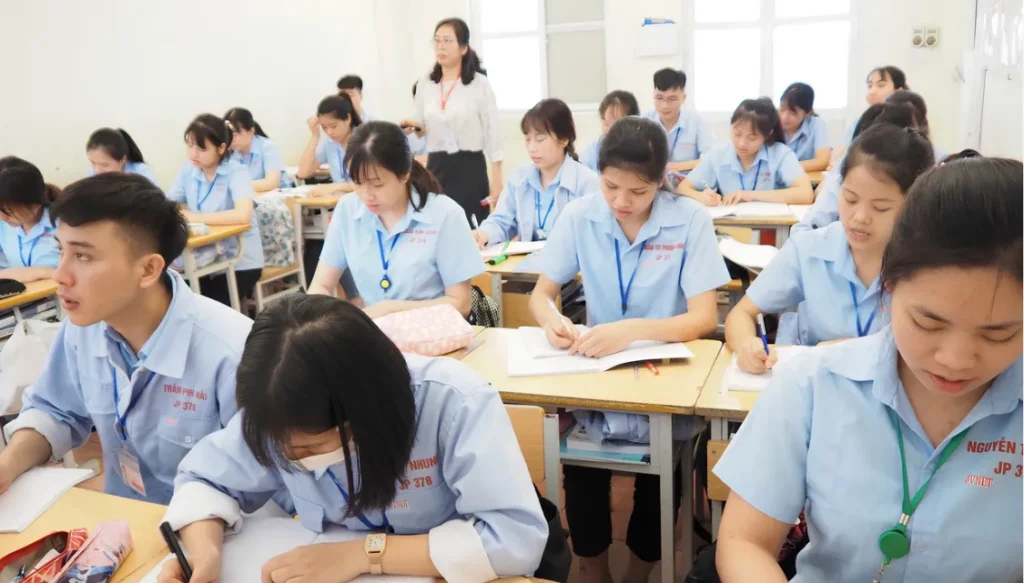trung tâm học tiếng Nhật đi XKLD